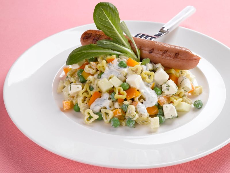 Illanistujaisten pastasalaatti