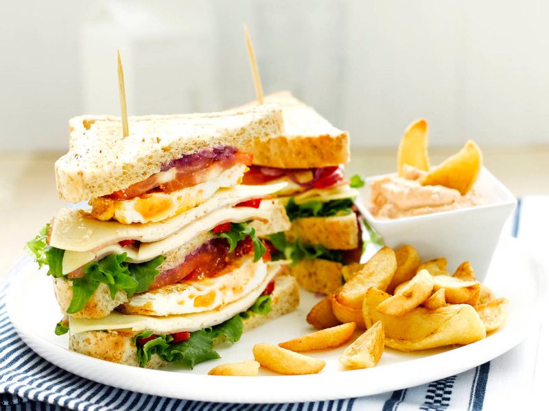 Koekeittiön club sandwich