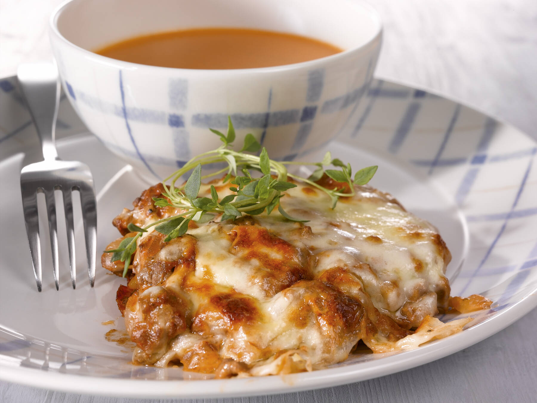 Jauhelihamakaronilaatikko Valio