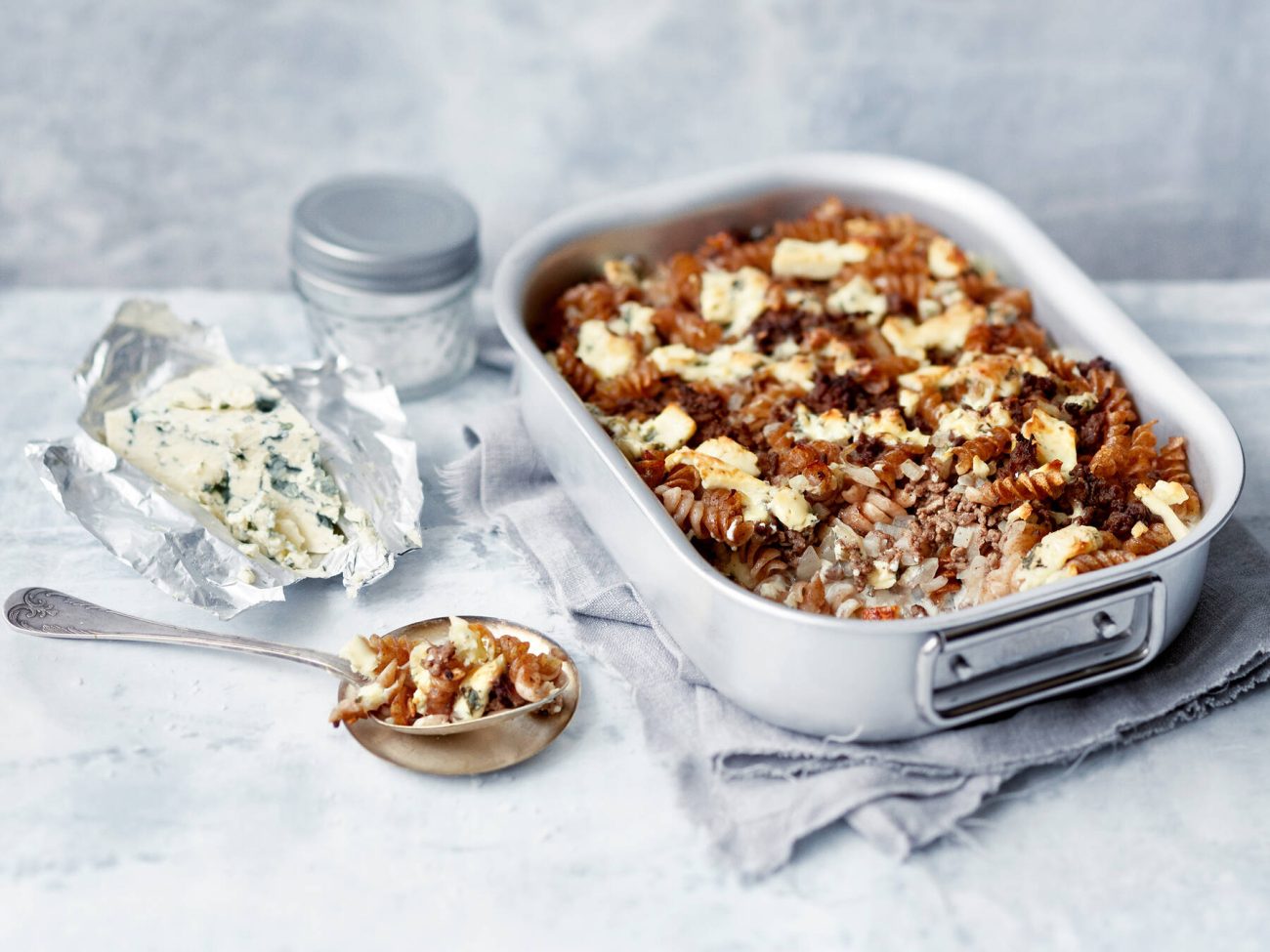 Jauhelihamakaronilaatikko Valio