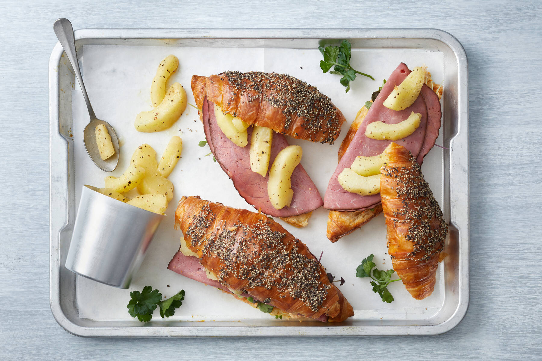 Pastrami Croissant Valio Aimo